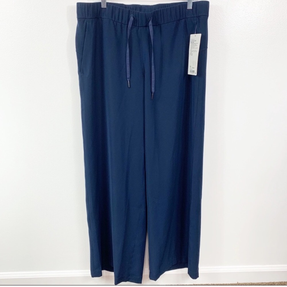 Lululemon On the Fly Wide Leg Pants